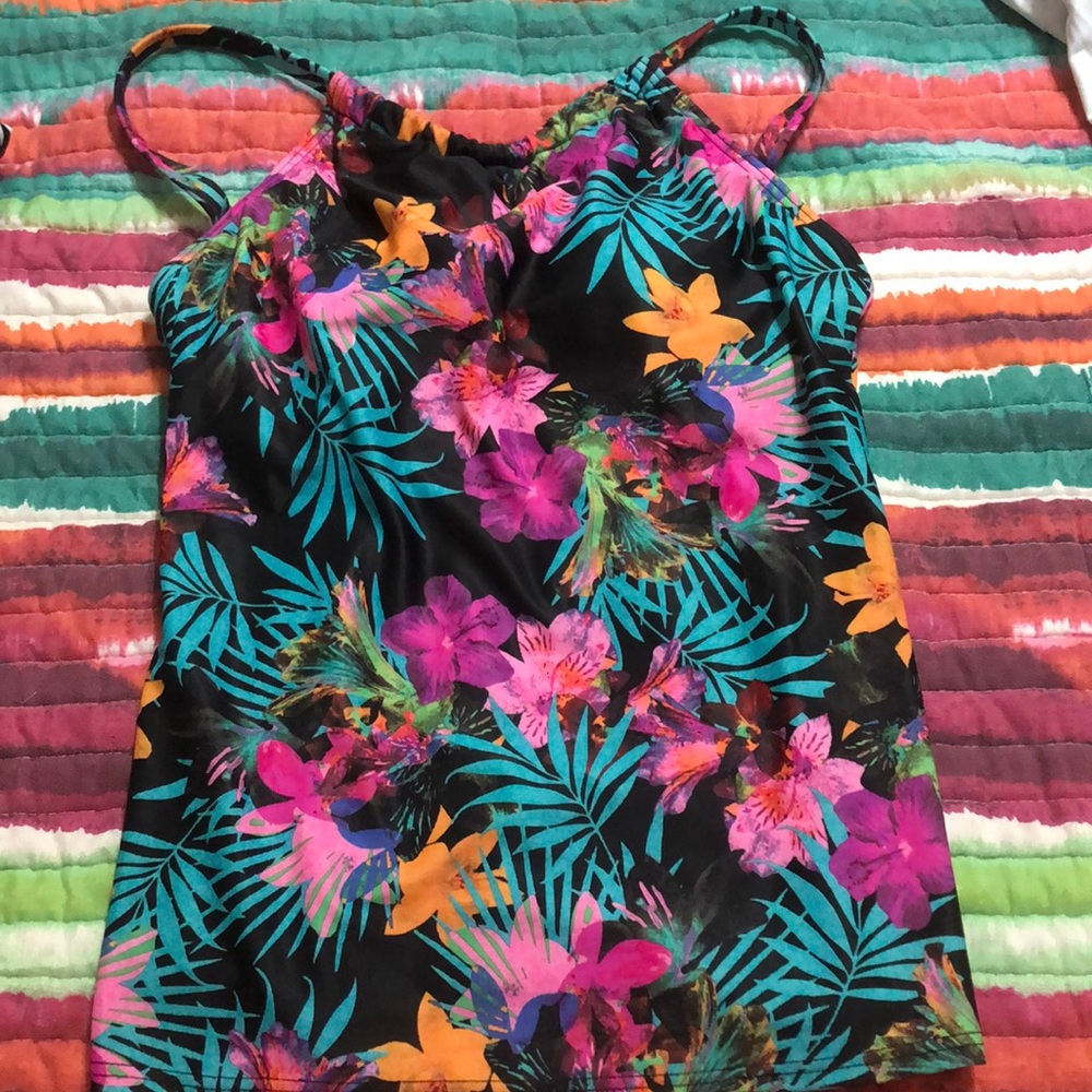 24&Ocean Swimsuit Top